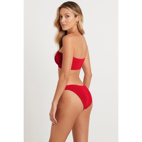 Sierra top in baywatch red - Picture 2 of 3